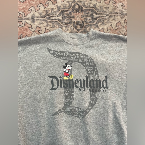 Disneyland Mickey Mouse Y2K Classic Crewneck Pullover Sweatshirt Women’s Large - Picture 2 of 7